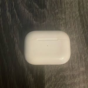 airpods pro 2nd gen charging case